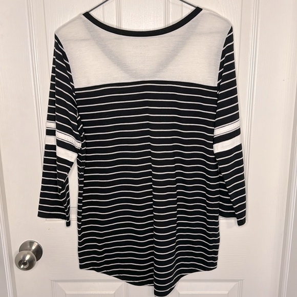 NWOT Woman’s Arizona 3/4 Sleeve Top - Picture 4 of 4